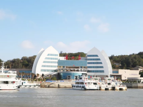 業(yè)盛堂福建莆田湄洲島“凝心聚力，愛在路上”旅游拓展活動